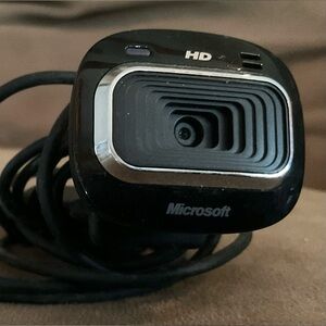 Microsoft LifeCam HD-3000 in Black and Silver
